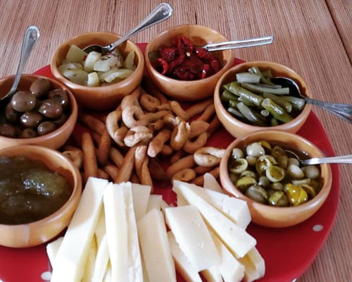 Cooking classes Barone: Aperitif and fresh pasta in the garden