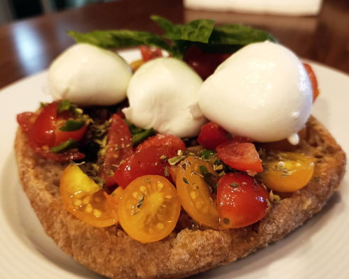 Cooking classes Salerno: Salerno cuisine: bread pizza and meatballs