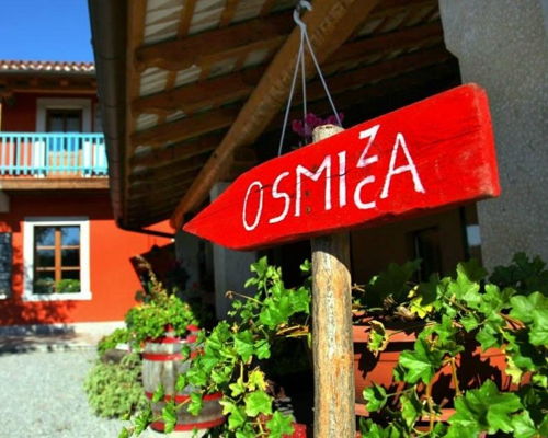 Tour enogastronomici Trieste: Giro delle "Osmize": i locali tipici di Trieste e dintorni